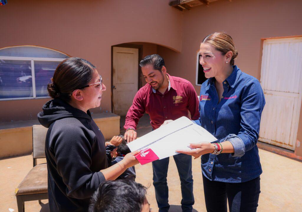BENEFICIA ESTRATEGIA "CORAZONES" CON TÍTULOS DE VIVIENDA, PARQUES Y ESPACIOS PARA ATENDER A QUIENES MÁS LO NECESITAN EN SAN QUINTÍN: GOBERNADORA MARINA DEL PILAR.lasnoticias.info
