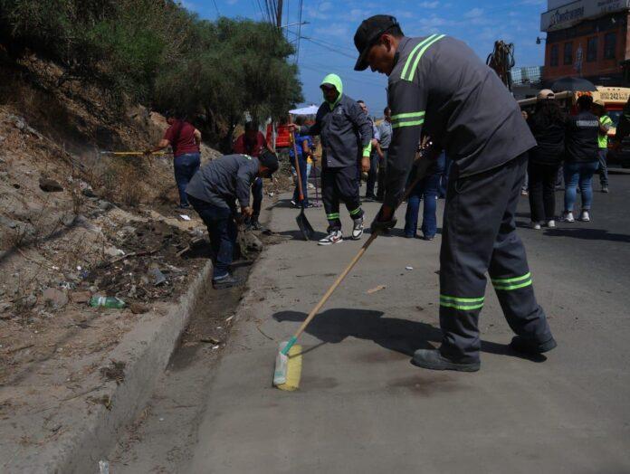 Refuerza Gobierno Municipal acciones de mejoramiento y limpieza de vialidades de Otay Centenario, La Mesa y Sánchez Taboada