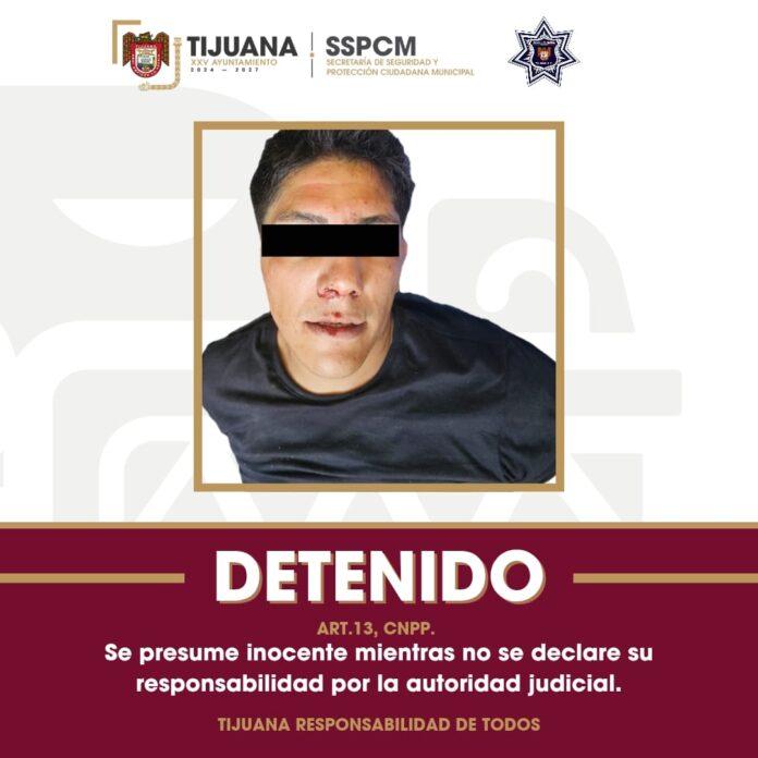 Asegura Policía Municipal de Tijuana a presunto responsable causante de persecución