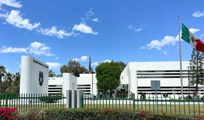 IMOS Y ATEU COORDINAN ACCIONES PARA GARANTIZAR TRANSPORTE SEGURO A ESTUDIANTES DE TECATE QUE ESTUDIAN EN TIJUANA.lasnoticias.info