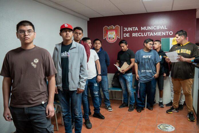 Exhorta Gobierno Municipal a jóvenes nacidos en 2007 a registrarse para obtener su cartilla del Servicio Militar Nacional