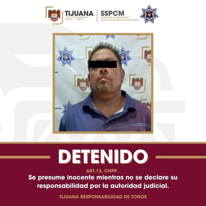 Detiene Policía Municipal de Tijuana a sujeto armado tras intento de privación de la libertad en la colonia Altiplano Detiene Policía Municipal de Tijuana a sujeto armado tras intento de privación de la libertad en la colonia Altiplano