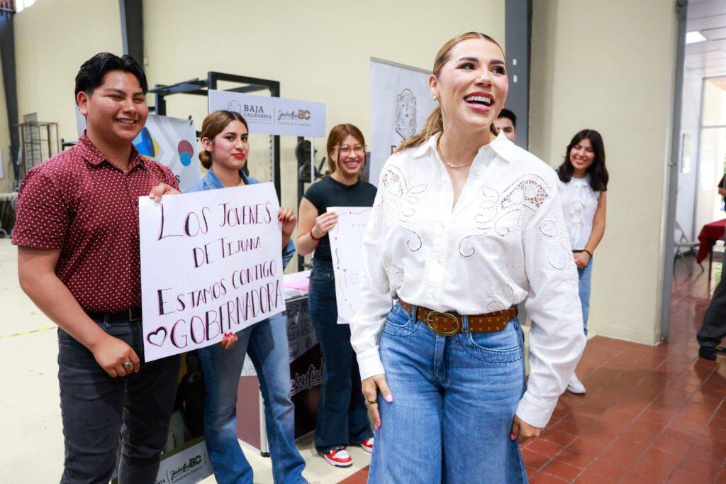 REDUCCIÓN HISTÓRICA DE LA POBREZA Y APOYO A 600 MIL ESTUDIANTES MARCAN GOBIERNO DE MARINA DEL PILAR.lasnoticias.info