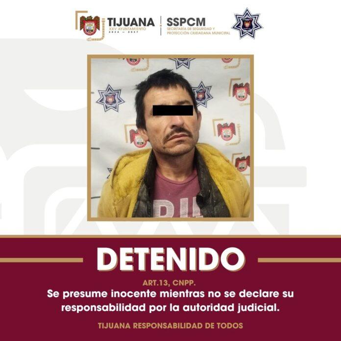 Detiene Policía Municipal de Tijuana a hombre armado durante patrullaje en la colonia Camino Verde