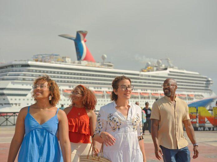 ENSENADA SUPERA RÉCORD HISTÓRICO EN PASAJEROS DE CRUCEROS.lasnoticias.info
