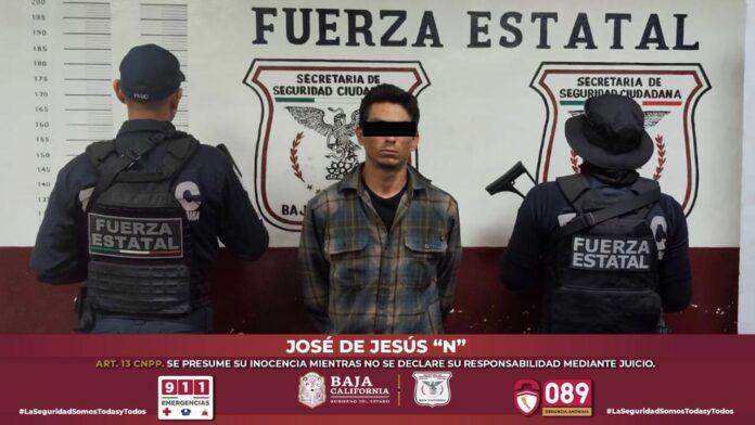 FUERZA ESTATAL DETIENE A HOMBRE ARMADO DURANTE OPERATIVO EN TECATE.lasnoticias.info