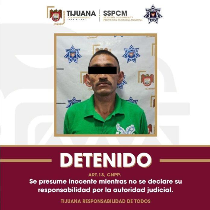 Asegura Policía Municipal a hombre por amenazas y portación de arma de fuego en la colonia Sánchez Taboada Asegura Policía Municipal a hombre por amenazas y portación de arma de fuego en la colonia Sánchez Taboada