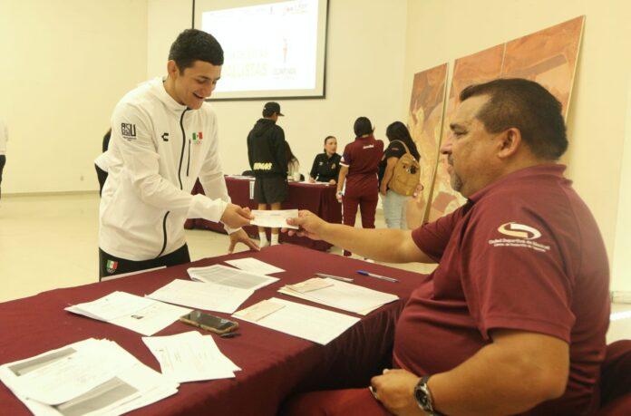 ENTREGA INDEBC BECAS DEPORTIVAS EN MEXICALI.lasnoticias.info