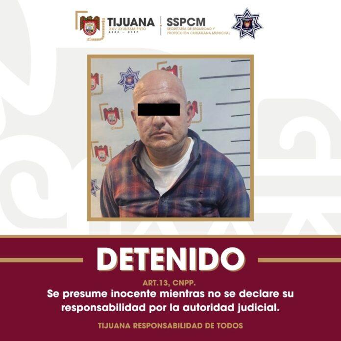 Arresta Policía Municipal a hombre armado y asegura cerca de dos kilos de “cristal”