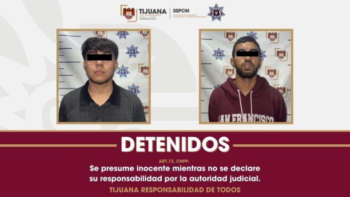 Asegura Policía Municipal a dos personas portando un arma larga