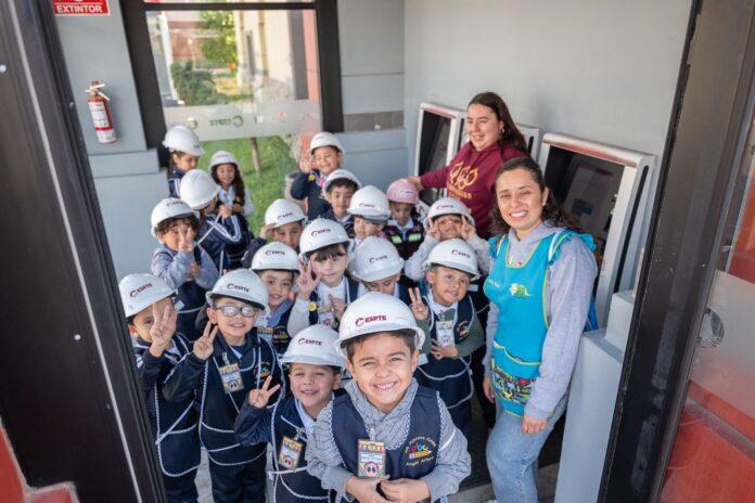 FORMA CESPTE GUARDIANES DEL AGUA EN SU INICIATIVA INFANTIL 