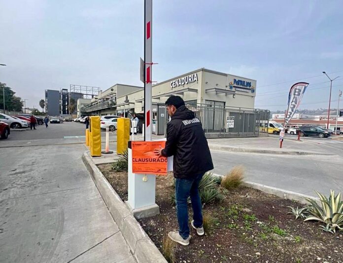 Clausura Gobierno Municipal de Tijuana 28 estacionamientos por irregularidades en documentación y seguridad