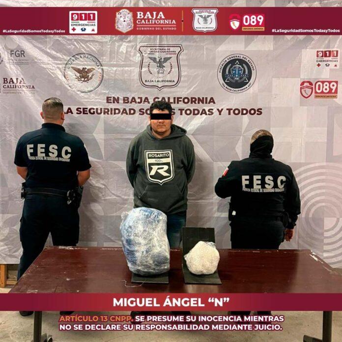 FUERZA ESTATAL ASEGURA VEHÍCULO CON REPORTE DE ROBO Y MÁS DE 2,550 DOSIS DE CRISTAL EN TIJUANA.lasnoticias.info