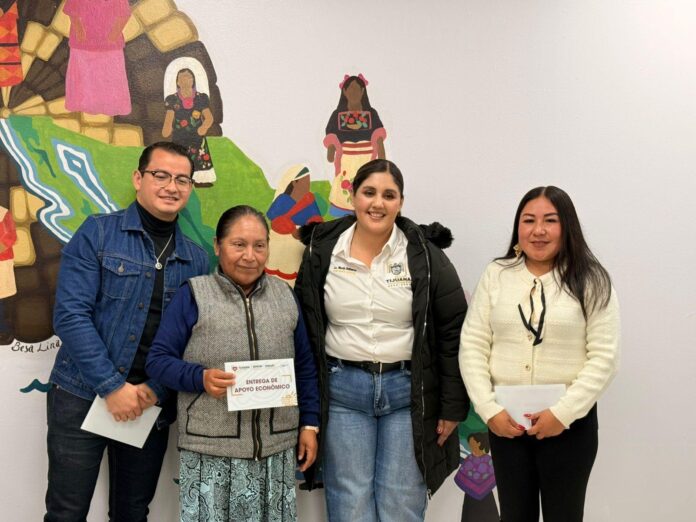 Entrega Gobierno Municipal apoyos económicos a comunidades indígenas y afromexicanas