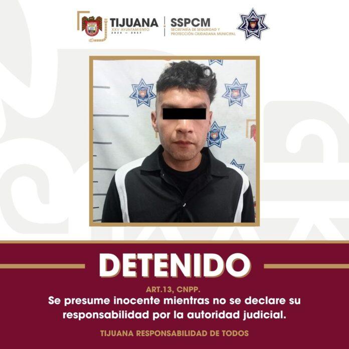 Asegura Policía Municipal de Tijuana a sujeto que amenazó a conductor de transporte público