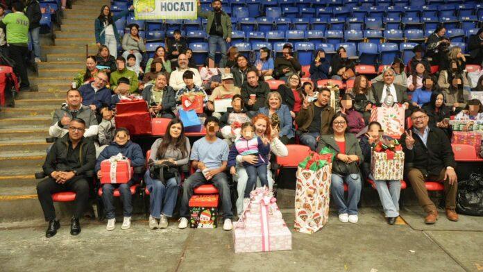 Celebra SSPCM fiestas navideñas con niñas, niños, de casas de hogar