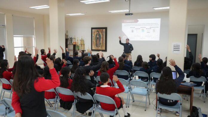 Imparte Policía Cibernética plática preventiva en el Colegio La Paz