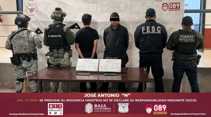 CAPTURA FUERZAS DE SEGURIDAD A DOS PERSONAS EN POSESIÓN DE ARMA DE FUEGO EN TECATE.lasnoticias.info