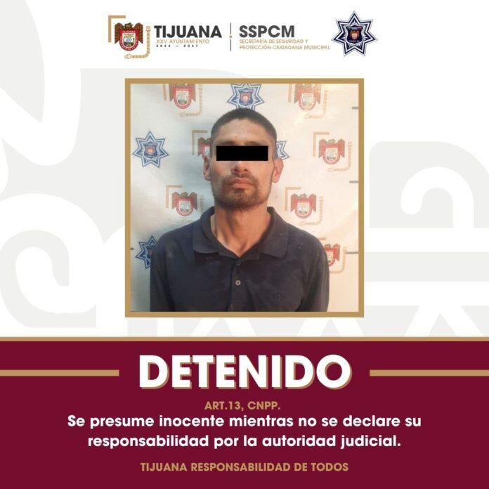 Asegura Policía Municipal de Tijuana a presunto responsable de asalto con violencia a taxista
