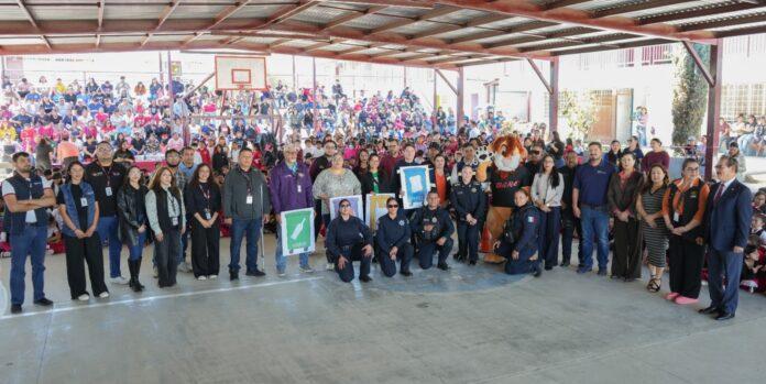 Fortalecen acciones preventivas en la Primaria Centenario de la Revolución con jornada “Escuela Informada, Escuela Segura”