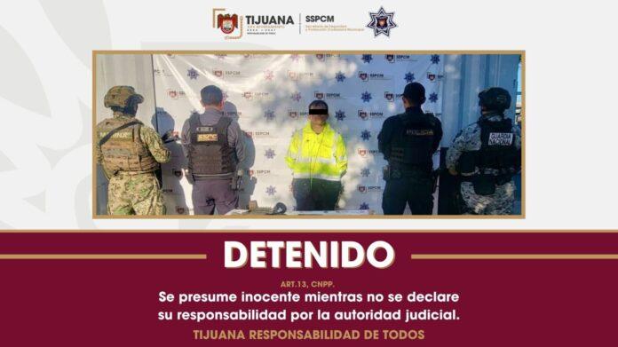 Detiene Policía Municipal de Tijuana a sujeto por daños, portación de arma de fuego y posesión de vehículo con reporte de robo