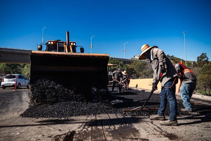 Continúa XXV Ayuntamiento de Tijuana con trabajos de bacheo en delegaciones municipales