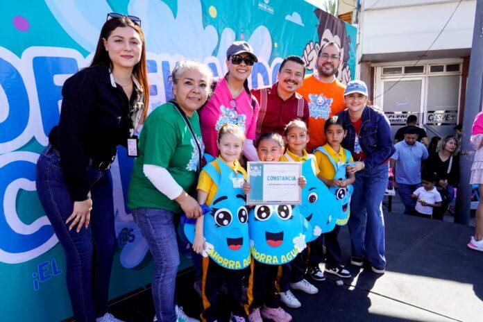 MÁS DE MIL NIÑAS Y NIÑOS DESFILAN A FAVOR DEL CUIDADO DEL AGUA.lasnoticias.info