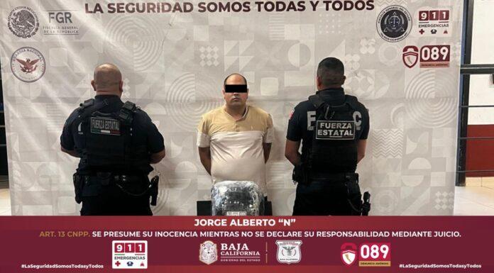 DETIENE FUERZA ESTATAL A ESTADOUNIDENSE CON CASI TRES KILOGRAMOS DE MARIHUANA.lasnoticias.info