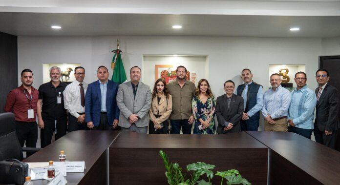 Sostiene Ismael Burgueño reunión de coordinación con el sector médico de Tijuana