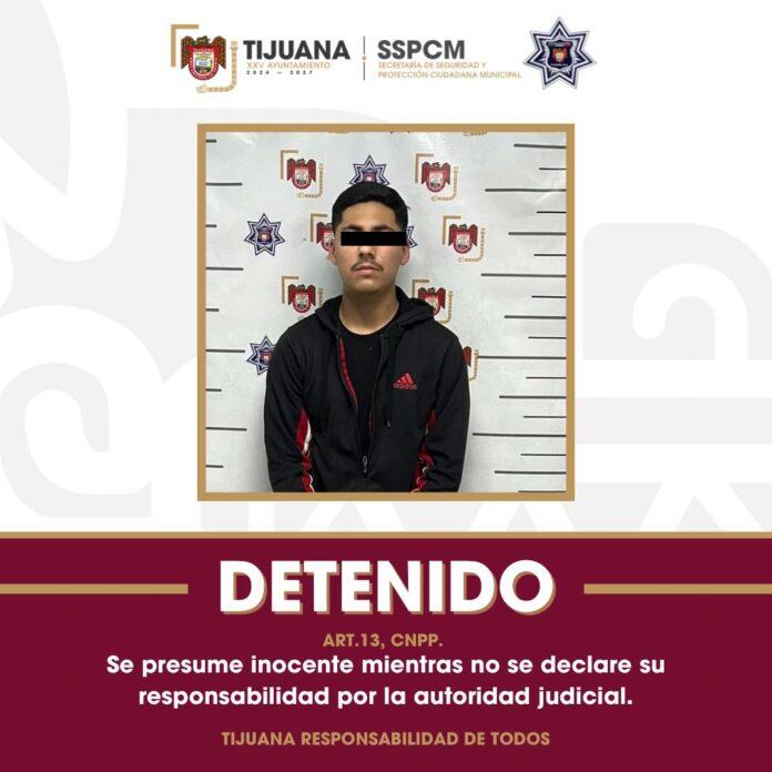 Detiene Policía Municipal a persona con vehículo robado; se presume su participación en robo a joyería