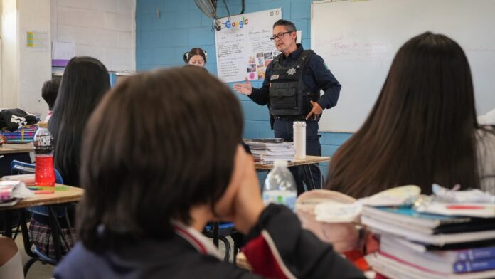 Realiza SSPCM revisión preventiva en secundaria de Villa del Álamo para fortalecer entornos escolares seguros
