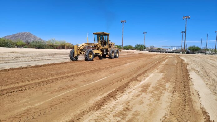 TRABAJA SIDURT EN REHABILITACIÓN DE UNIDAD DEPORTIVA SAN FELIPE.lasnoticias.info