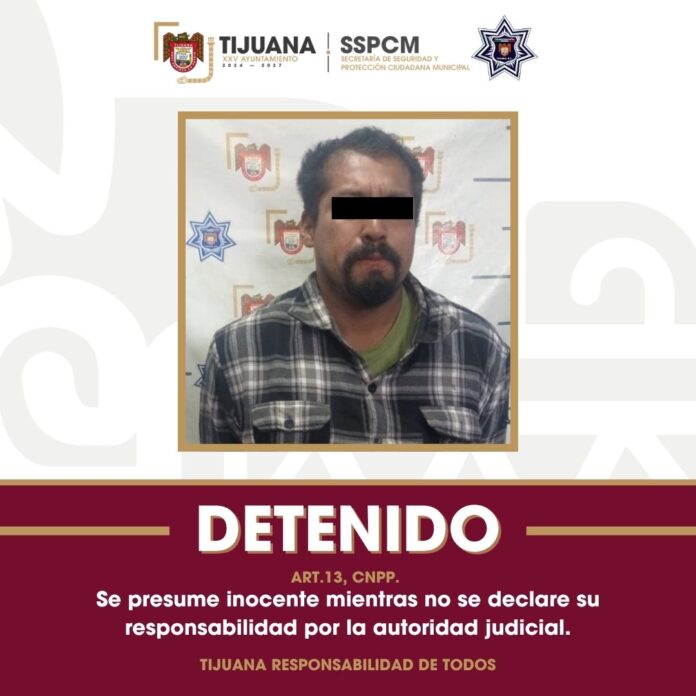 Arrestan Agentes Municipales a presunto agresor por violencia contra la mujer