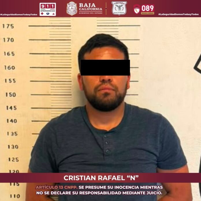 DETIENE GRUPO PROTEO A “EL CRIS”; LE ASEGURAN ARMA Y ENVOLTORIOS CON DROGA.lasnoticias.info