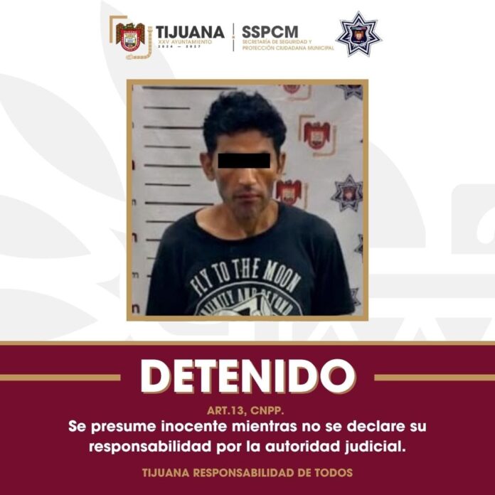 Asegura Policía Municipal a un hombre por lesiones en razón de parentesco y daños a una patrulla oficial