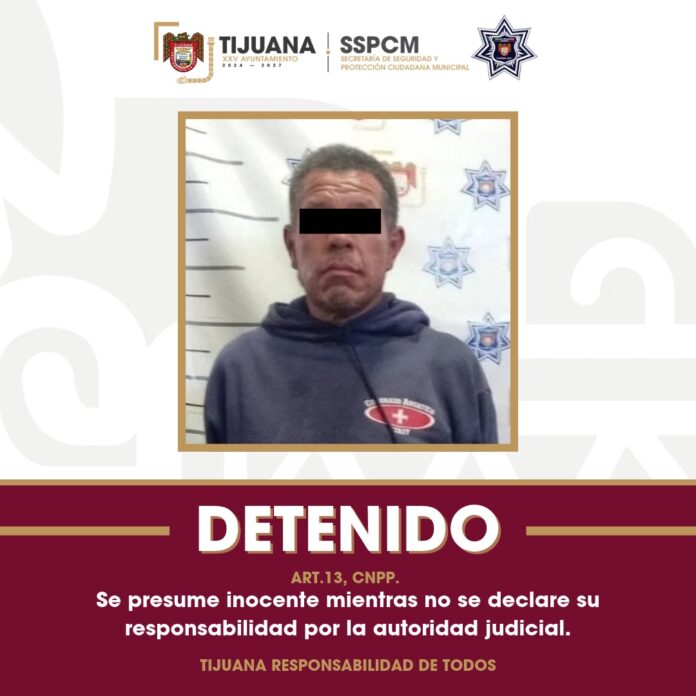 Aseguran elementos de la Policía Municipal de Tijuana a un hombre por presunta privación ilegal de la libertad y lesiones